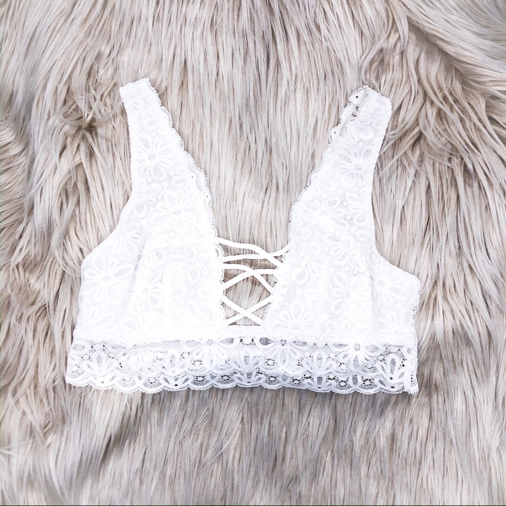 NWT VICTORIA’S SECRET BRALETTE